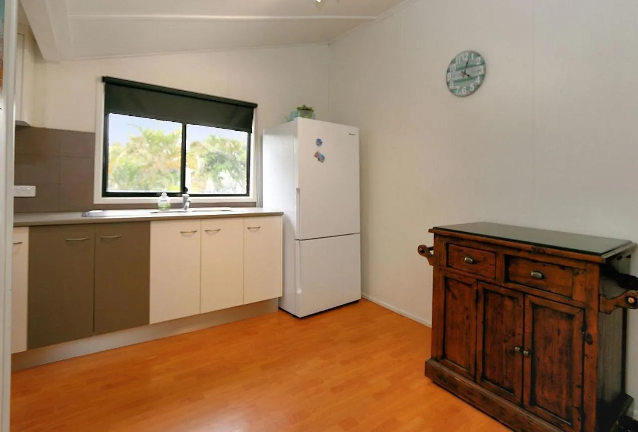 17 Whalley Street Bargara Holiday home